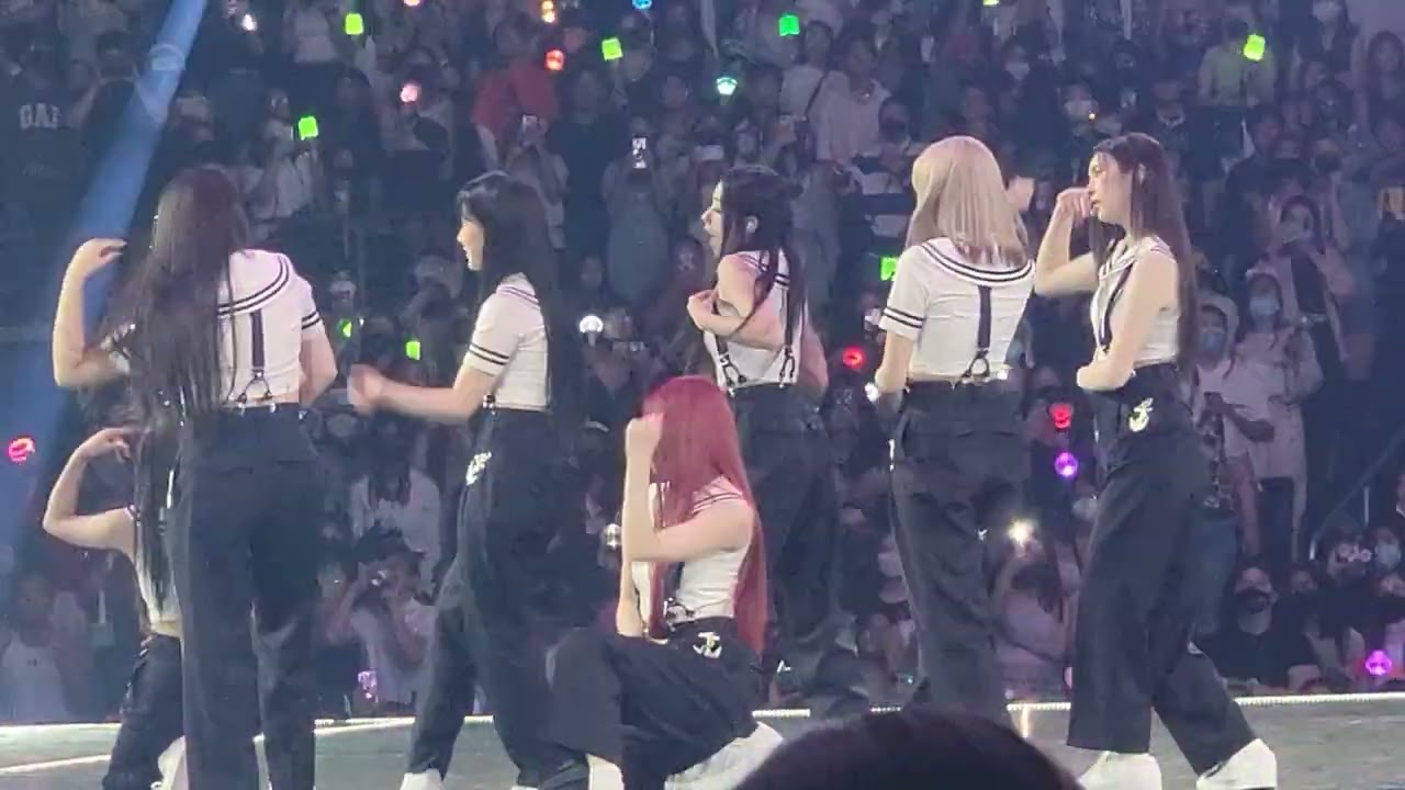 [FANCAM] 220821 LA Day 2 ~ NMIXX - Aju Nice