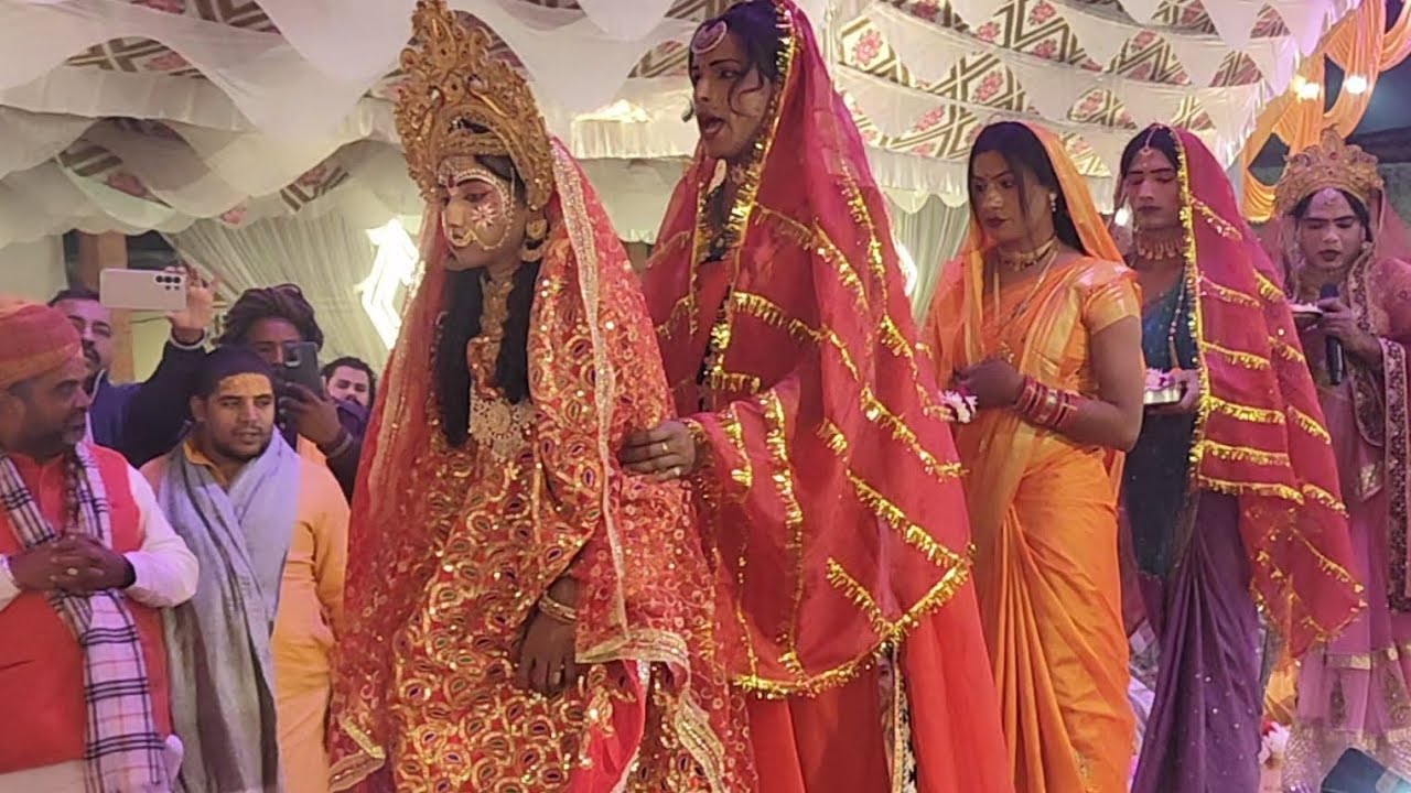 श्री सीताराम विवाह उत्सव श्री राम जी को सीता जी माला अर्पण किये हजारों की भीड़ श्री दशरथ जी 