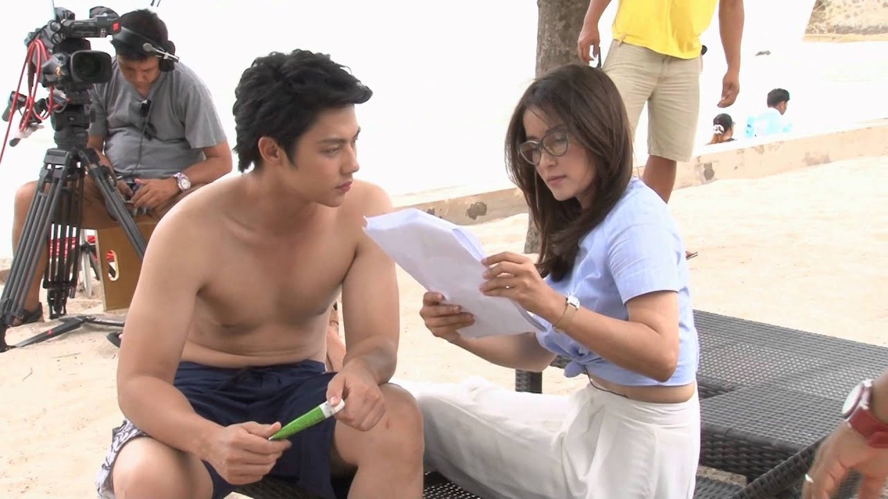 ตะลุยกองถ่าย - แอบรักออนไลน์ (หมากอุ้มคิม) 22/10/57