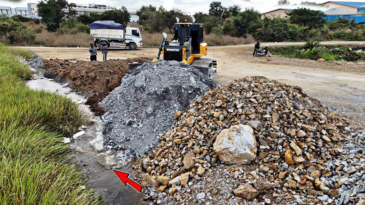 Good Activities Lake To Land Transforming Operation Bulldozer Pushes Stone Dumper Unloading