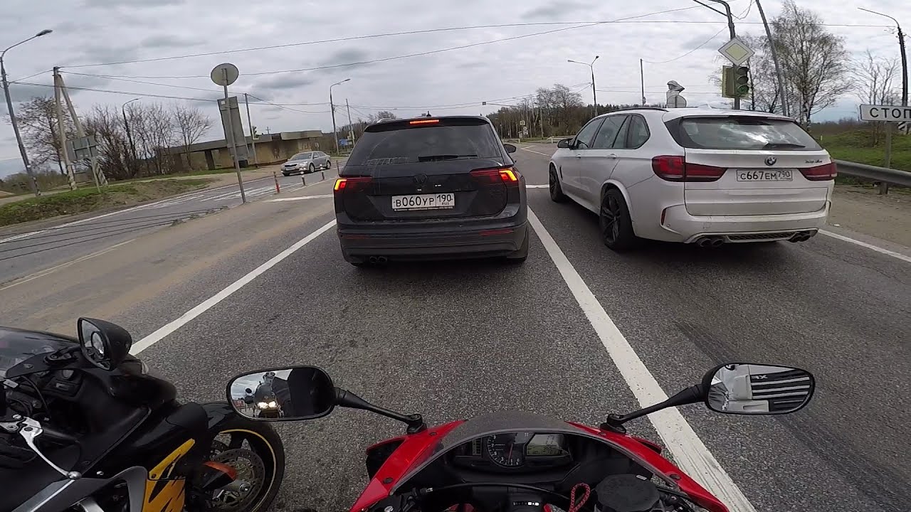 Honda CBR600RR, BMW X5M, VW Tiguan, прохват по трассе, мотодень.
