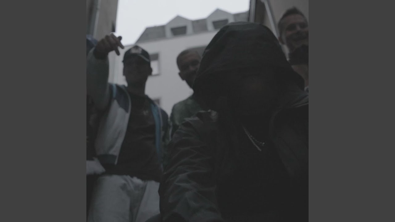 KOMBO (feat. Dietrich)