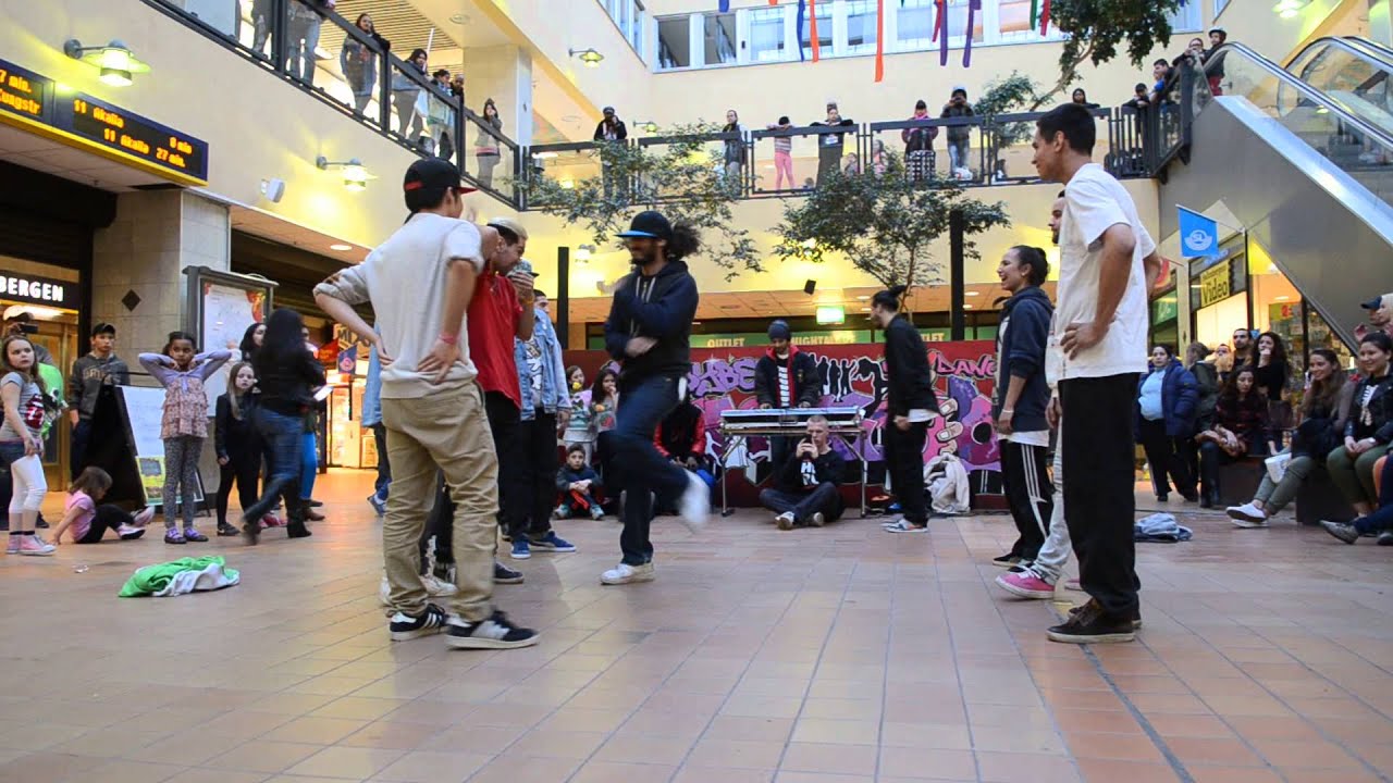 Dancebattle - Mario vs Steves Crew Del. 3