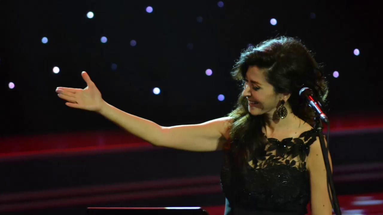 Elif GÜREŞÇİ-Kara Sevda Dedikleri Bir Ateş Var Başımda (KÜRDİLİ HİCAZKÂR)R.G.