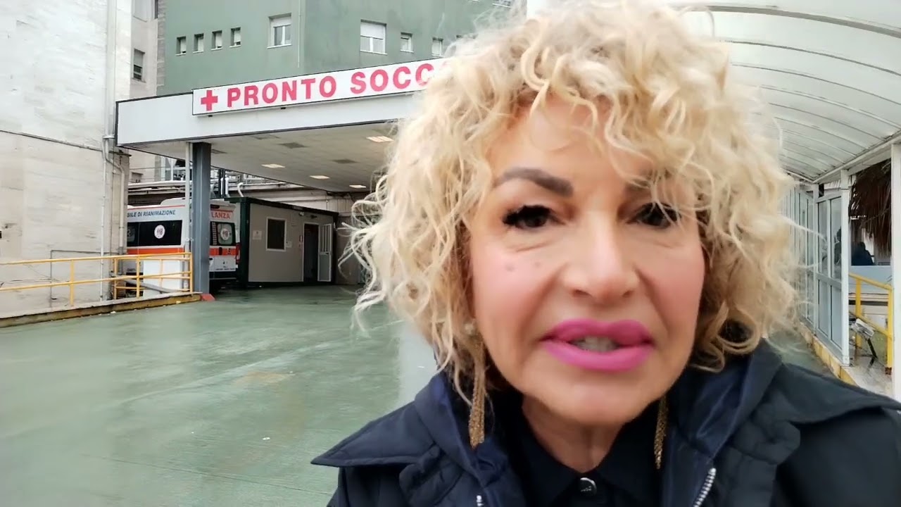 Donata una barella al pronto soccorso di Vasto in memoria dell'ingegnere Francesco Ottaviano