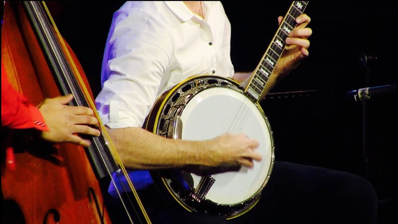 Banjo Player & Slap Bassist Getting Faster and Faster (Near Ending).