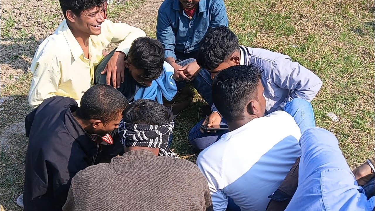 मकरसंक्रांति 🪁 के दिन ये सब क्या कर रहे हैं? | पतंगबाज़ी या कुछ और 😲