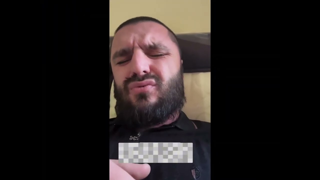 Видеообращенияи Усмон ба Исмоили точик дар Хаҷ😱￼