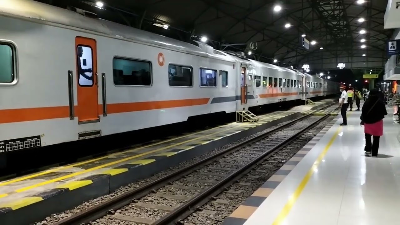 Suasana Stasiun Kutoarjo Saat Mudik Lebaran