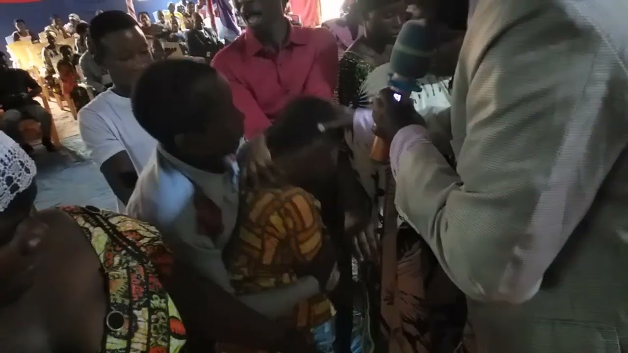 ANGALIA HATA MWISHO KICHOTOEA BURUNDI KWENYE MAOMBEZI REV G BARAGOMWA +255765783914