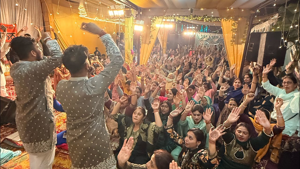 अपनी तो पतंग उड़ गई री  #radhakrishna #rasbiharigclub