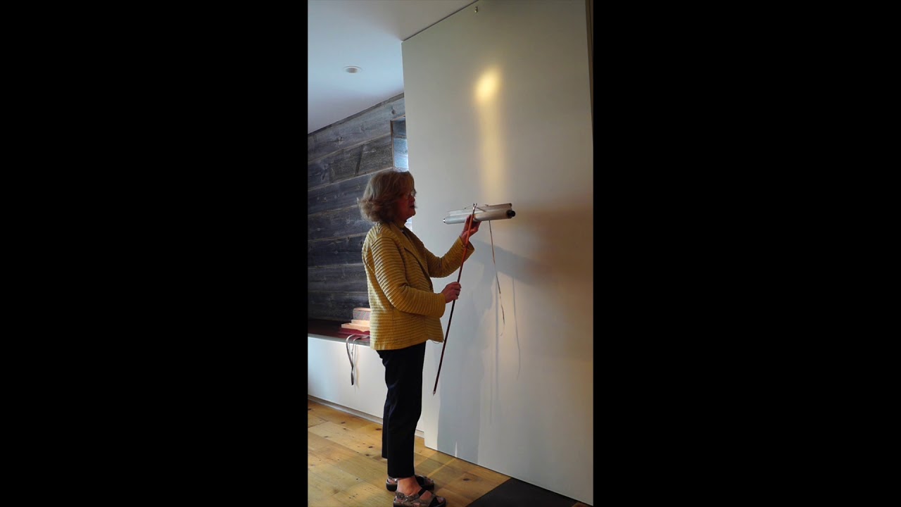 How To Hang Your Kakejiku (Hanging Scroll)