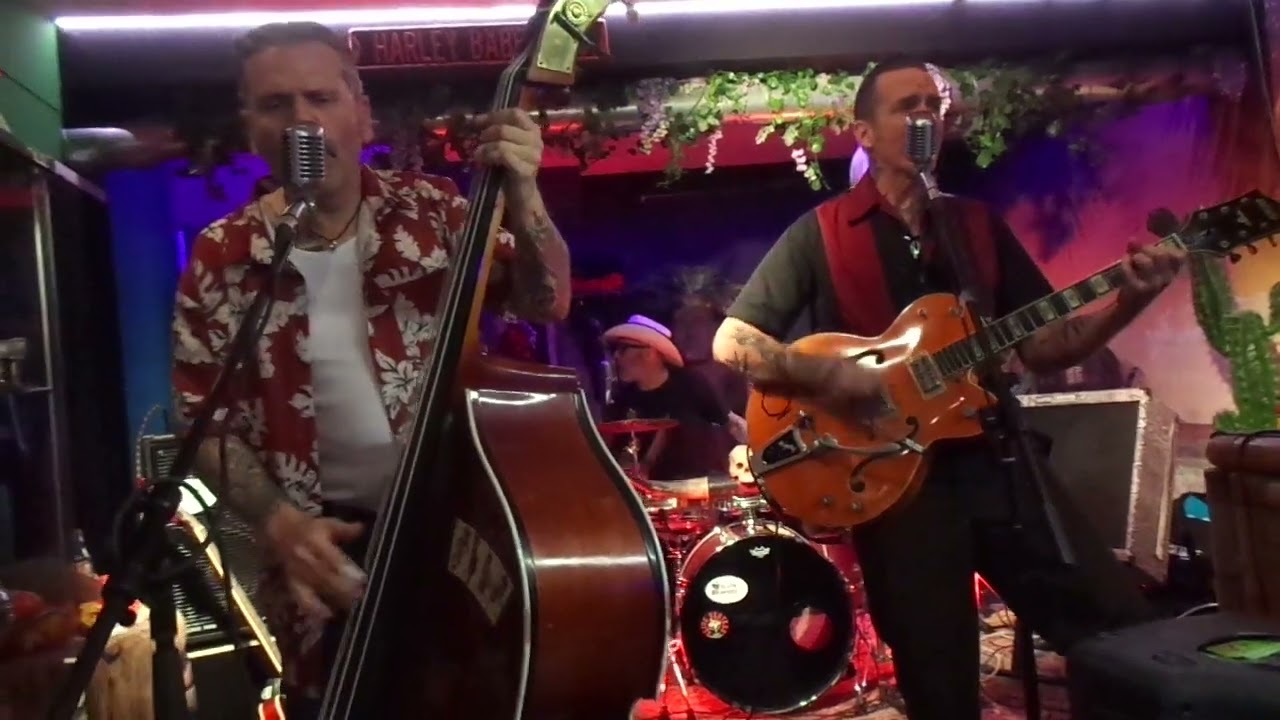 Slick Beavers - Tall rockin' daddy (live @ Roadhouse barbershop)