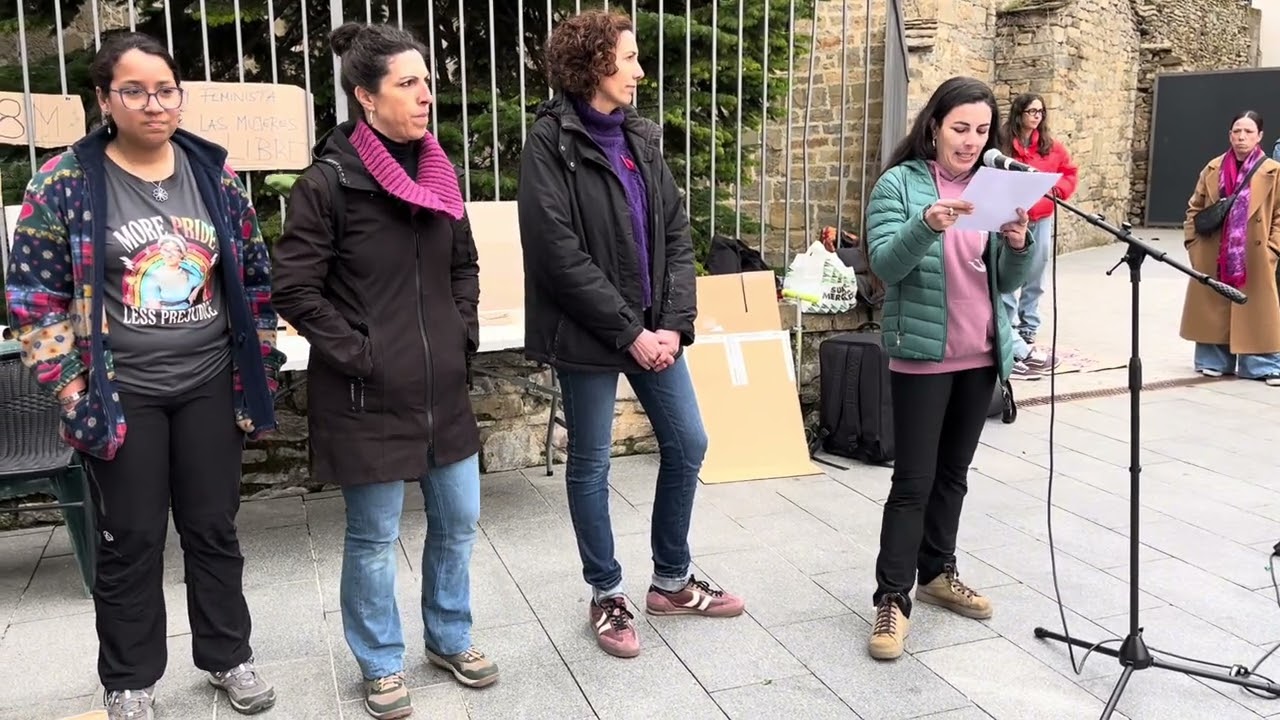 Lectura del Manifiesto del 8M en Jaca