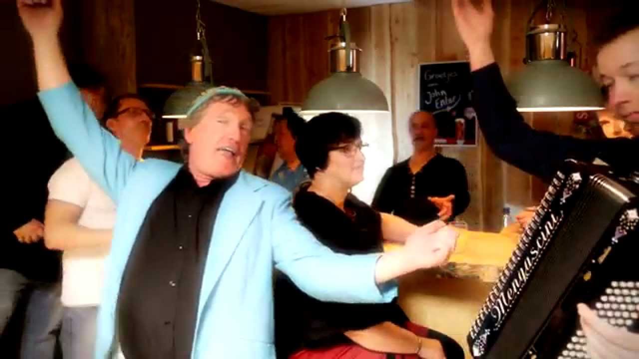 John Enter - In ons kleine stamcafeetje
