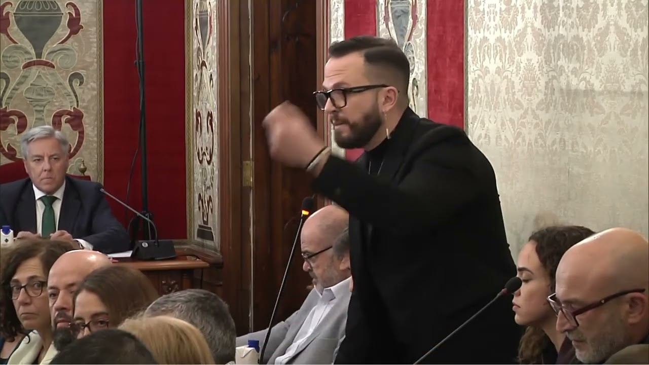 Tenso Pleno sobre la adjudicación de las VPO