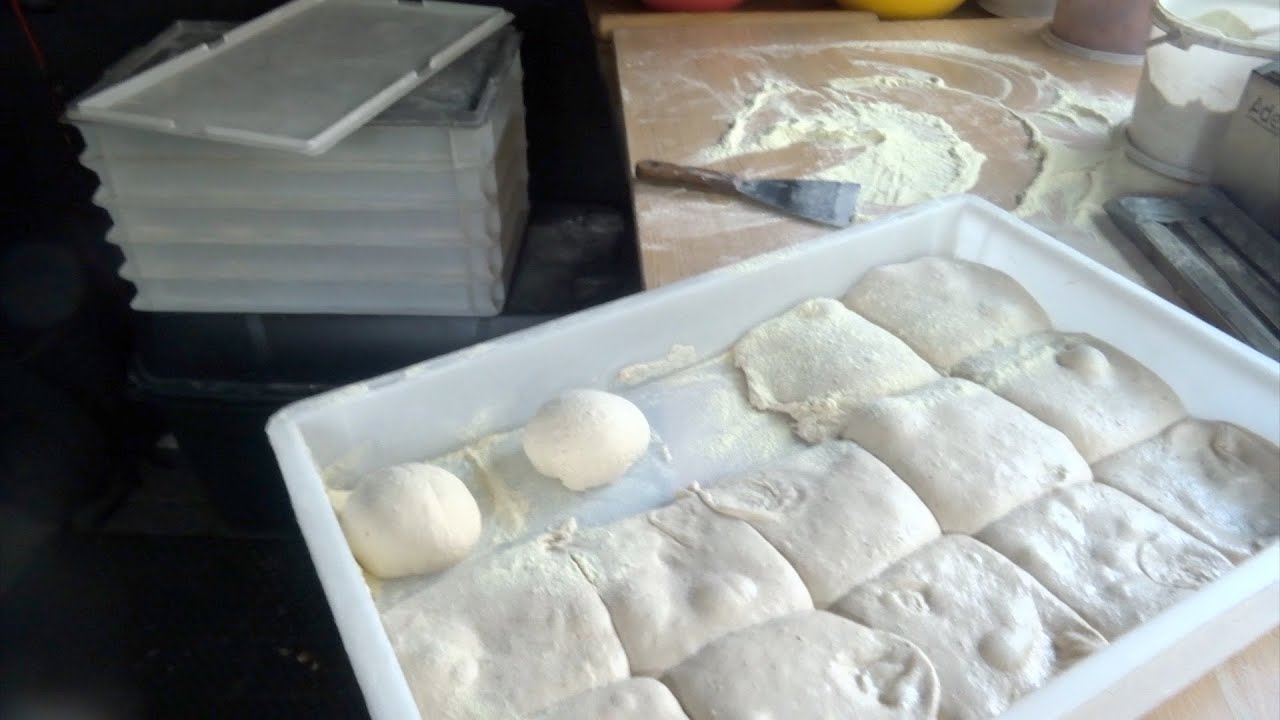 How to use too leavened Pizza Dough with Master Pizzaiolo Massimo Nocerino