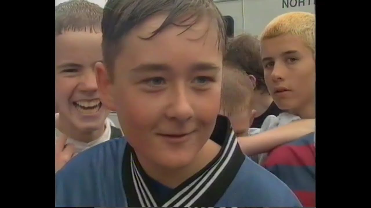 Alan Shearer signs for Newcastle United - News Reports