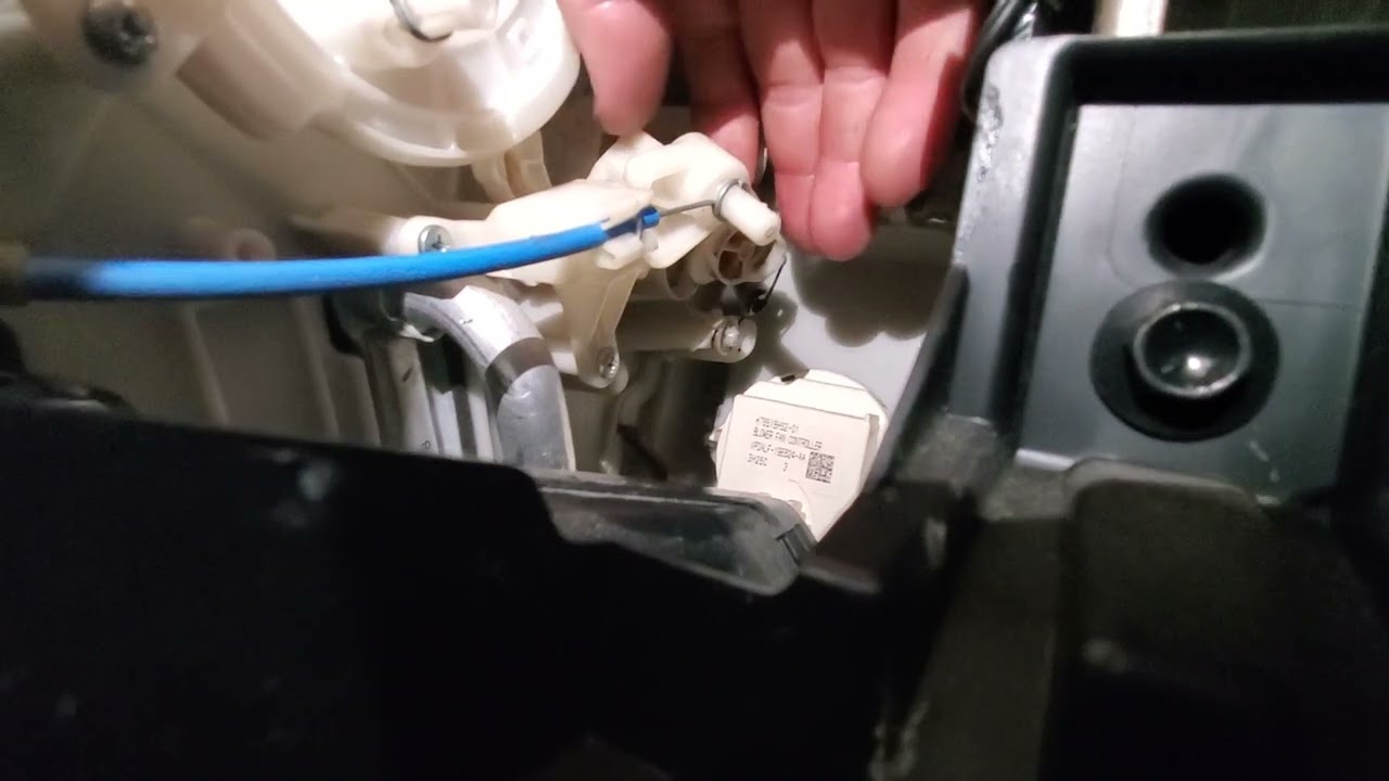 Mazda 3 Ac  Blowing hot air quick fix