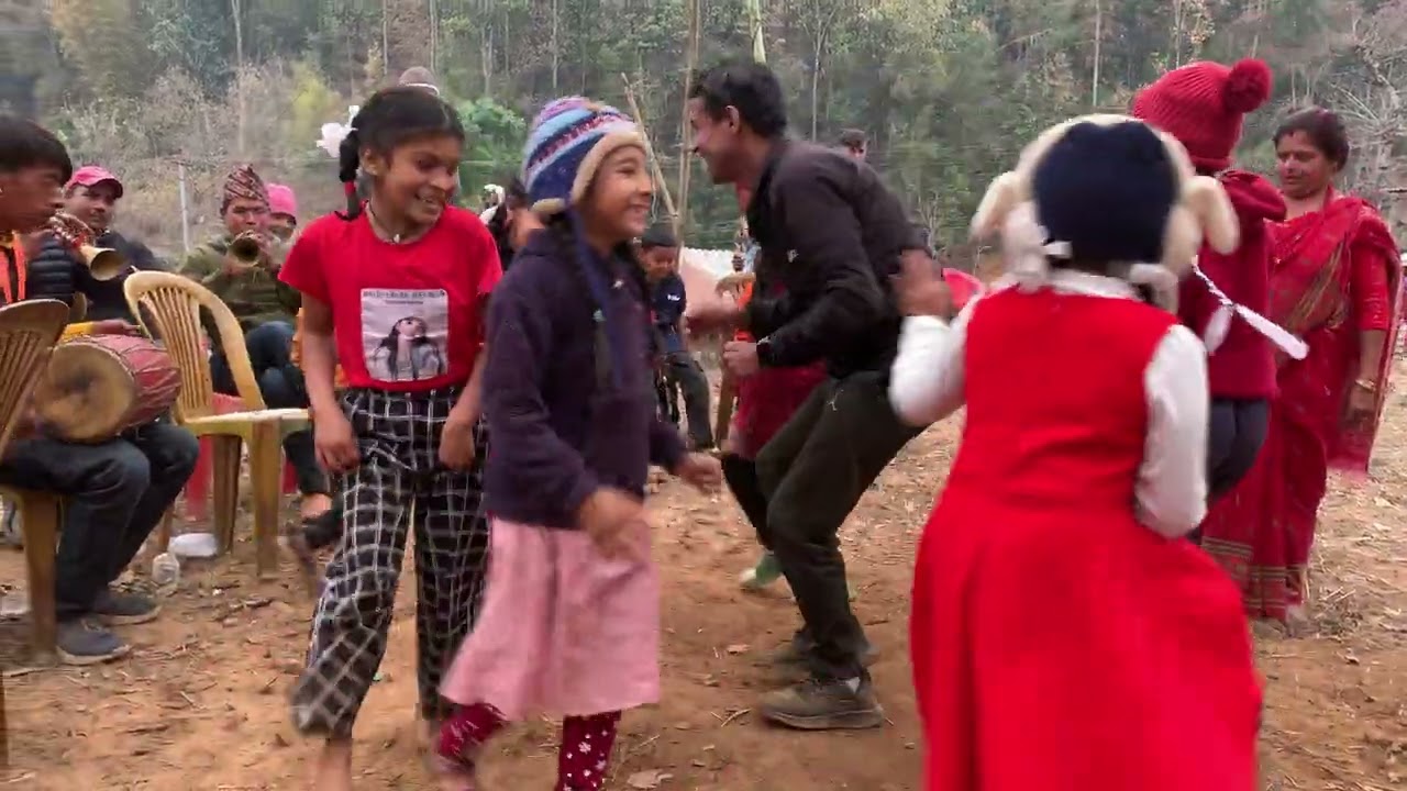 स्याङ्ग्जालि उखुवारि पन्चे बाजा मा नाचौ छमछमि #panchabaja