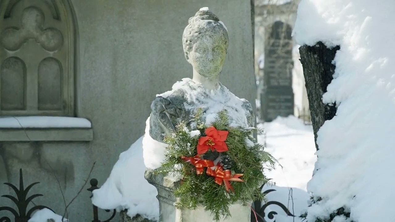 Exclusiv în România: Vizită la Cimitirul Bellu din Bucureşti (@TVR1)