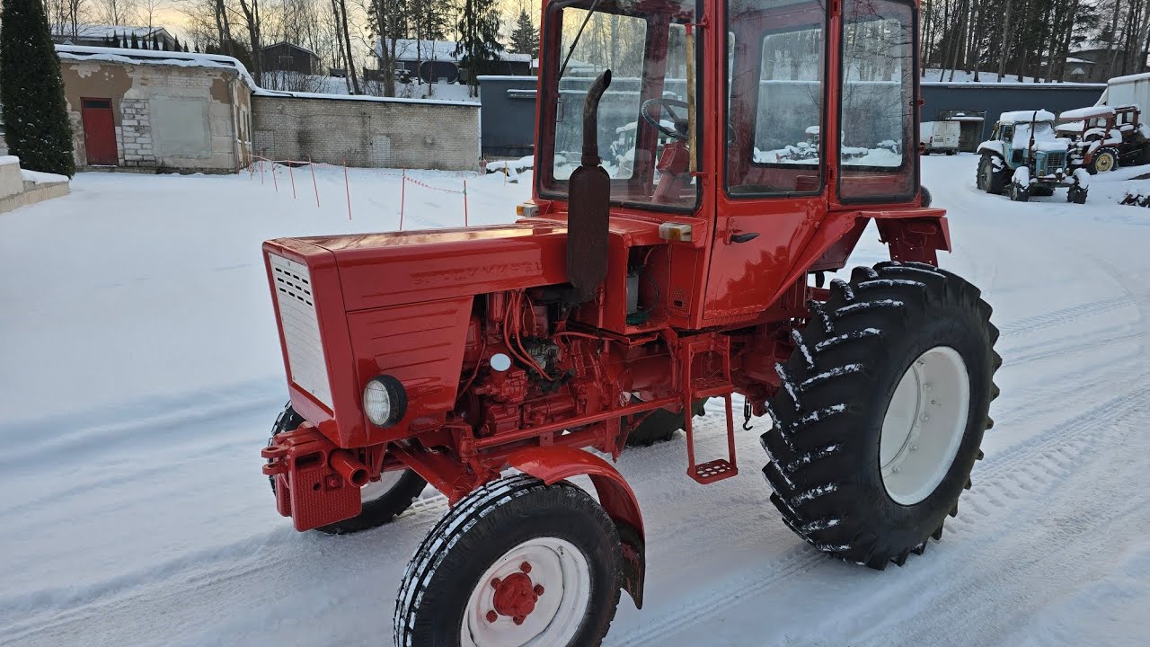 TRACTOR T-25A
