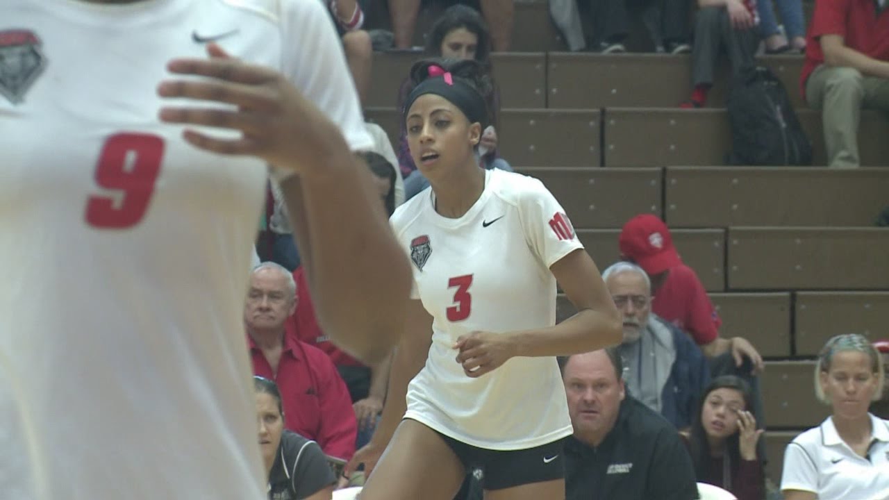 Four Lobo Volleyball players earn All-Conference Honors