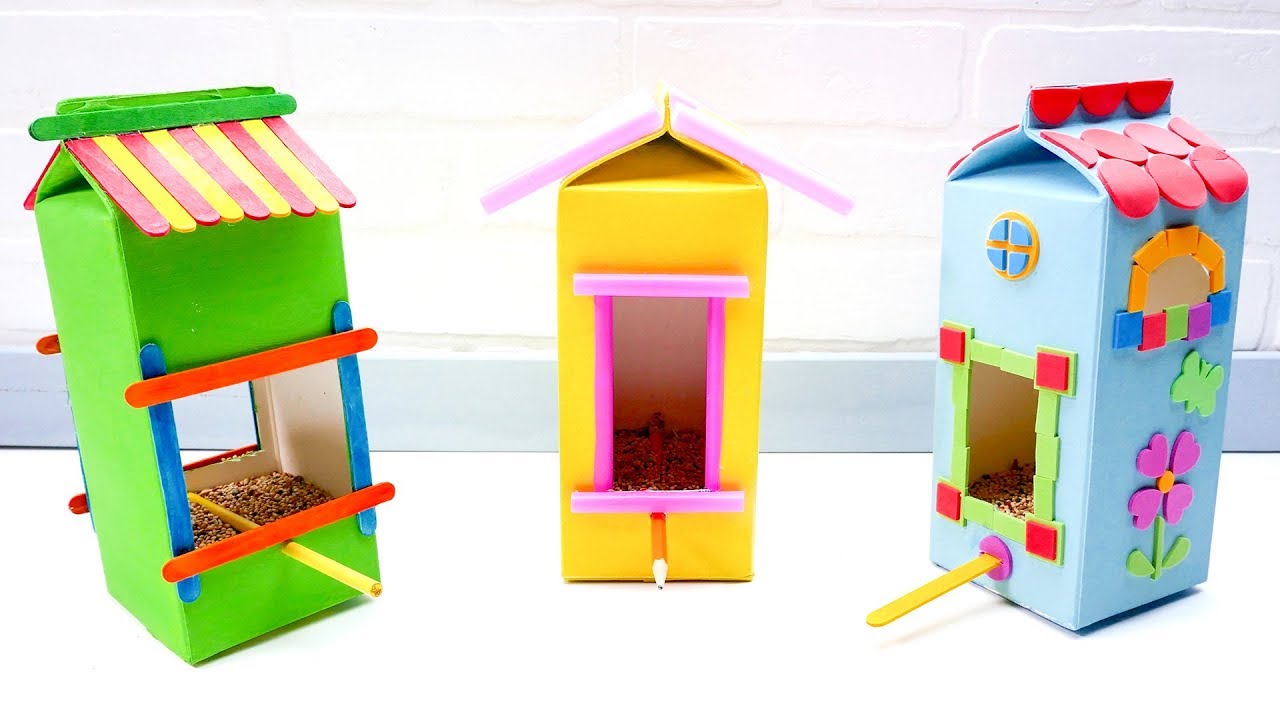Learn How To Make A Bird Feeder Craft | Caitie's Classroom | Crafts For Kids