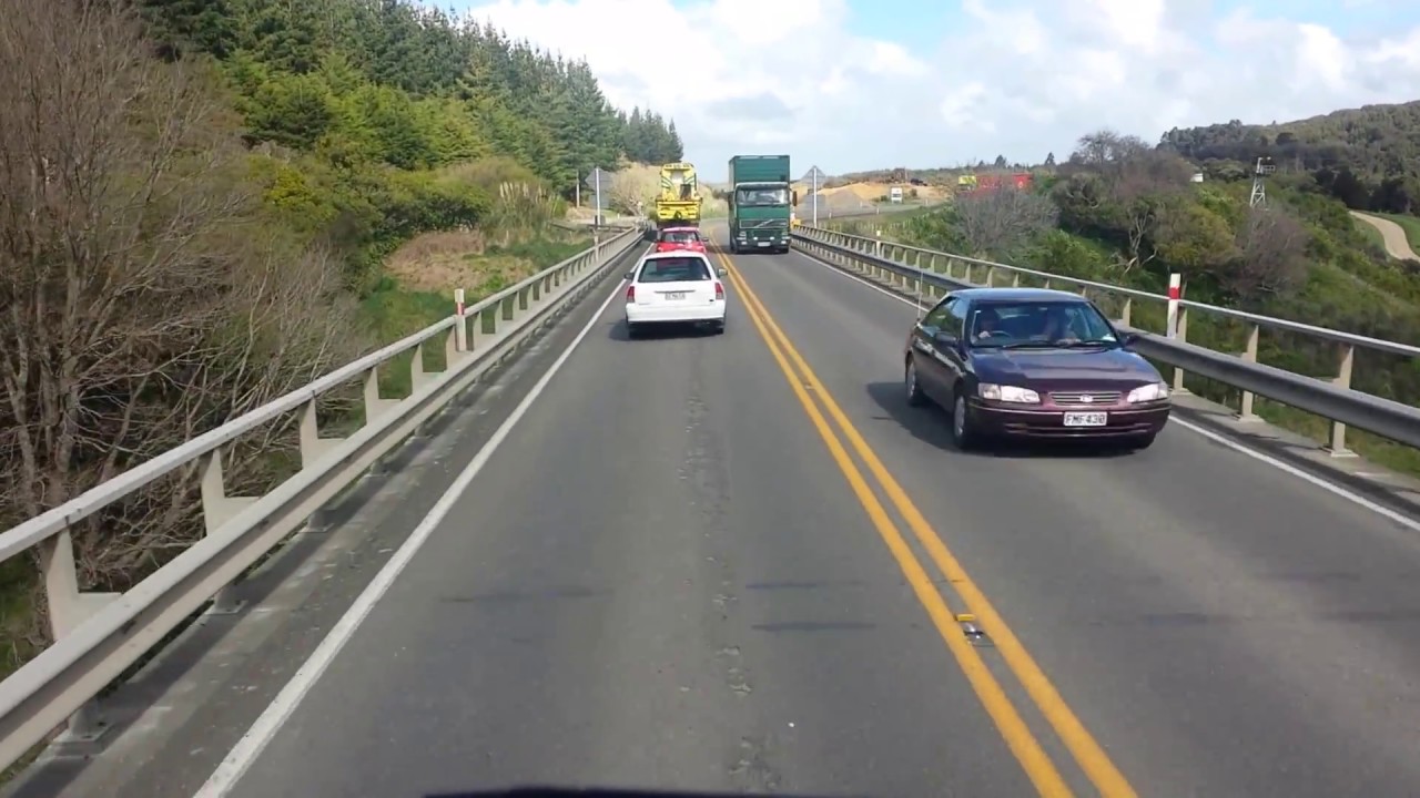 Truck Driving In New Zealand East Bound Manawatu Gorge