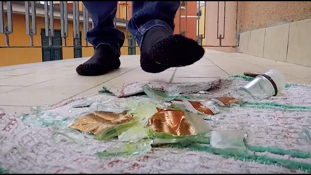 LA LIBIDINE DI CAMMINARE A PIEDI NUDI: Skinners