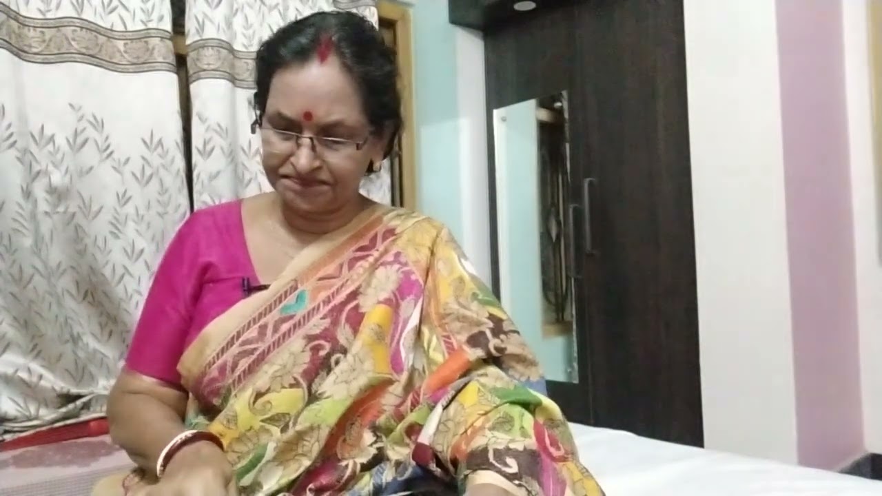 নীল আকাশের নিচে এই পৃথিবী 