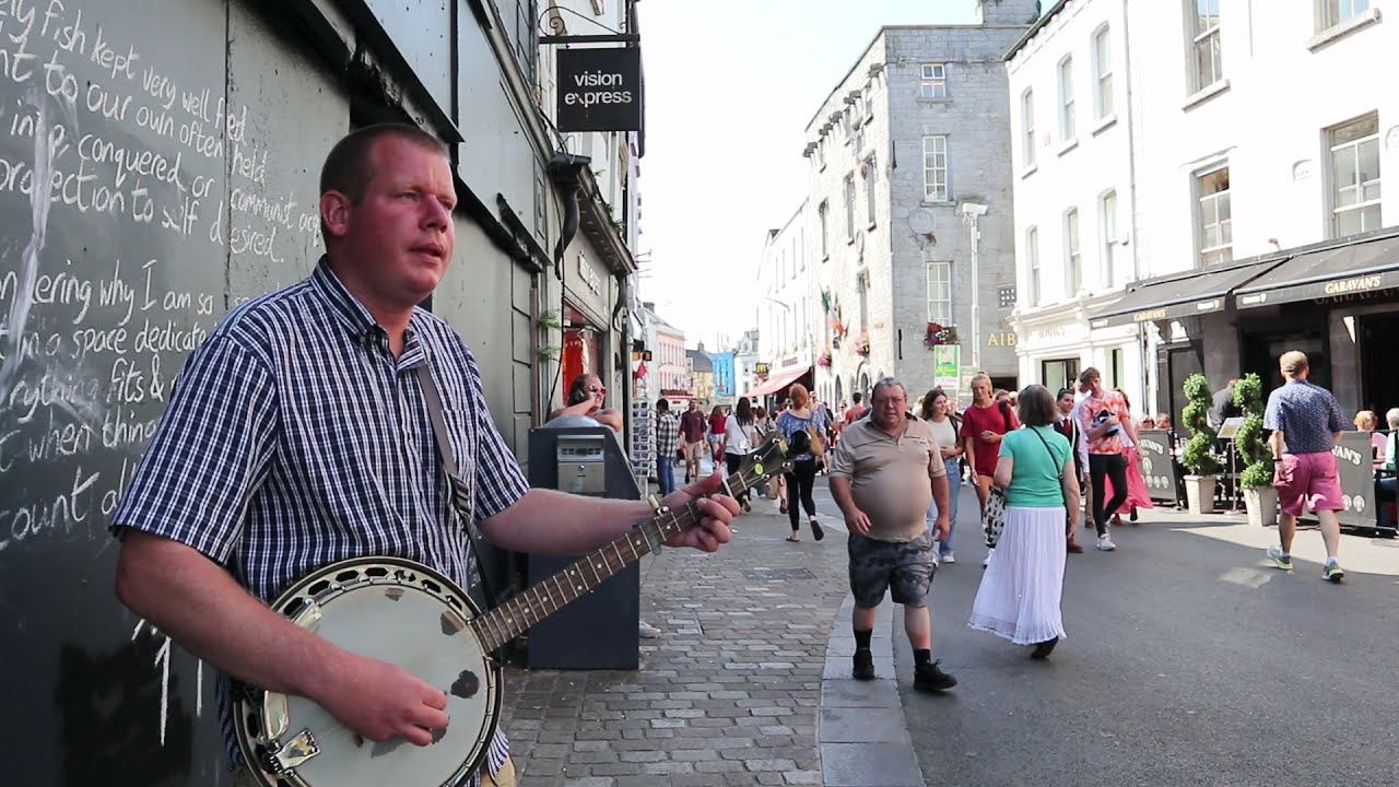 Robin Hey Busking in Galway Ireland - The Night Visiting Song