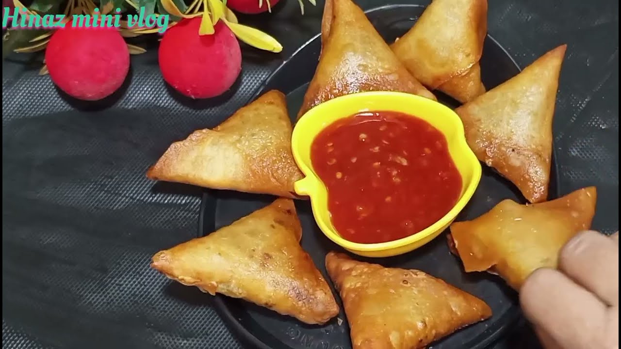Bekry Waly keema Samosa|Ramadan Special Keema Samosa Recipe by Hinaz mini vlog #hinaz #samosarecipe 