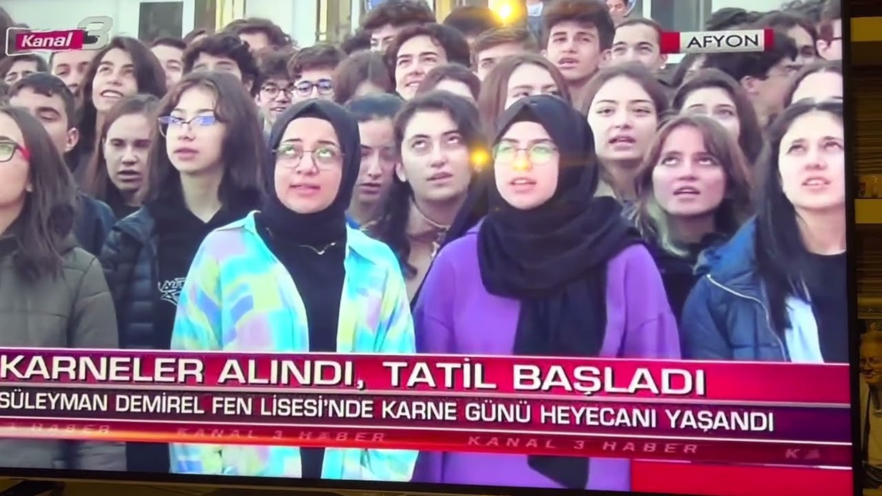 S&uuml;leyman Demirel Fen Lisesinde karne t&ouml;reni