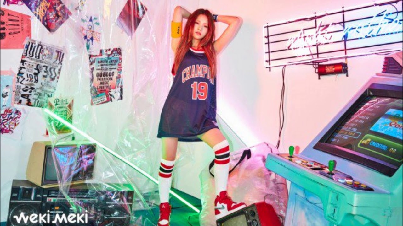 Weki Meki (위키미키) - Neverland Male(R) + Female(L) Version