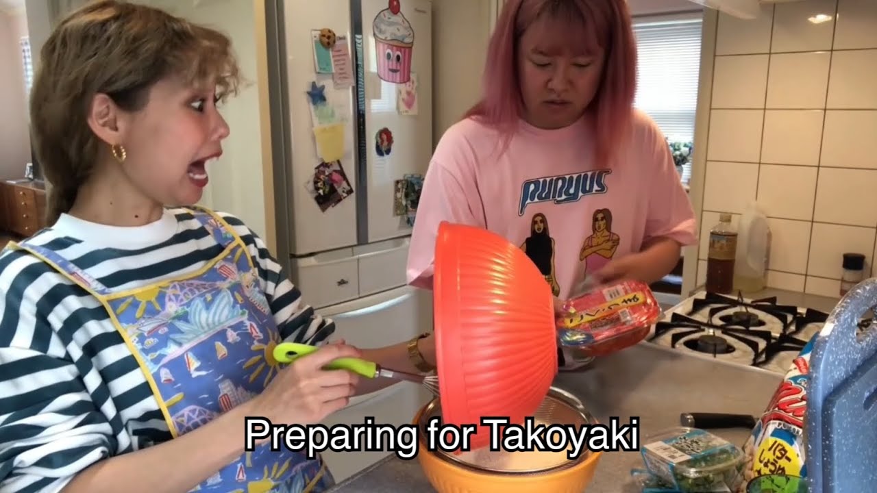 Preparing for Takoyaki - ぺえと2人でたこパの準備