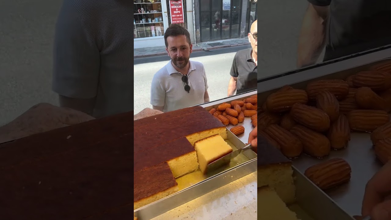 &Uuml;&ccedil; nesil bir arada Revani izliyor #reklam Parlar Pastanesi Cerrahpaşa