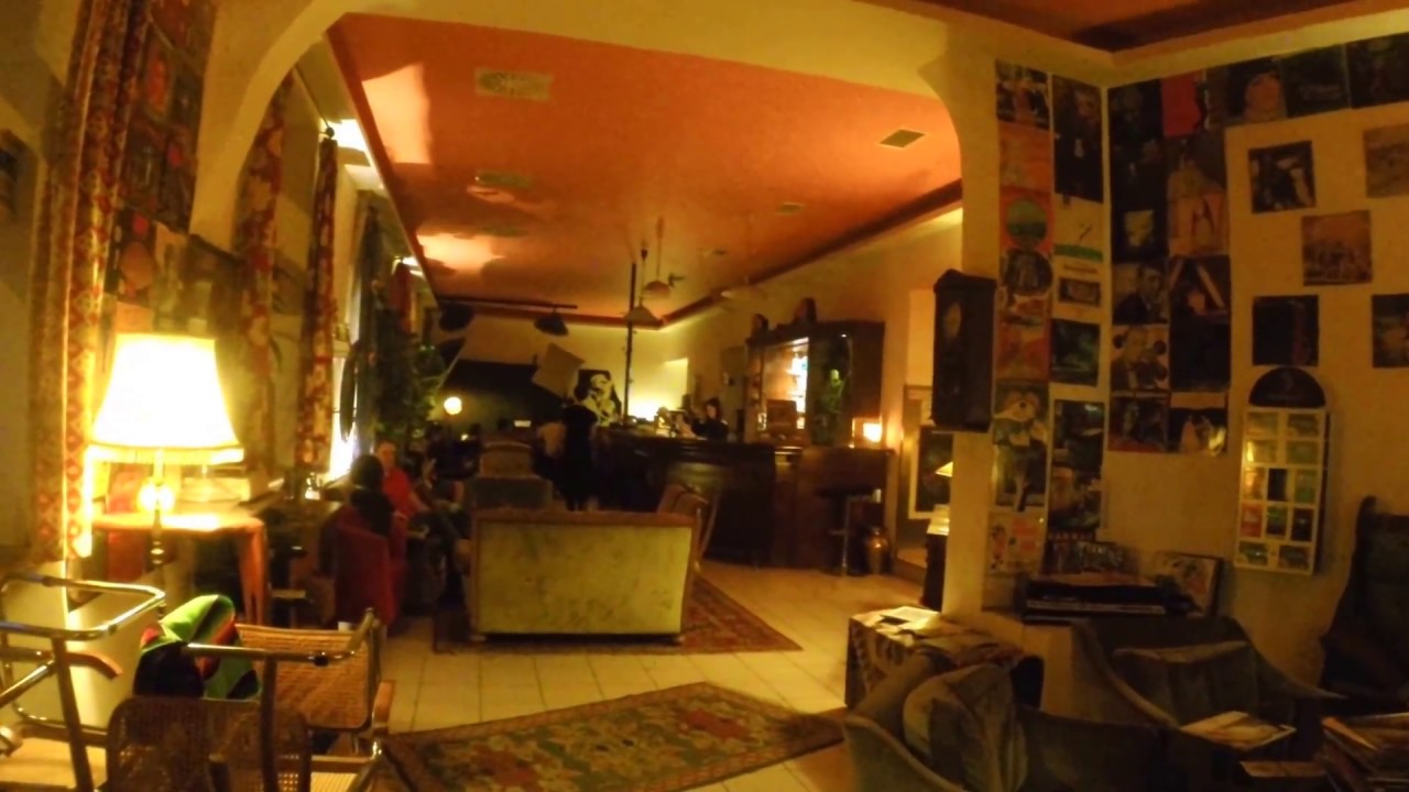 Kaffeebar Quentin Bar In Vienna Austria