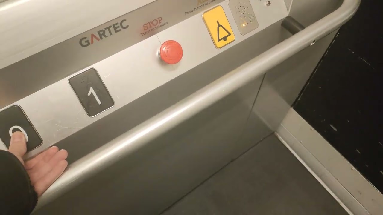2008 Aritco/Gartec Platform Lift @ River Island In Brent Cross