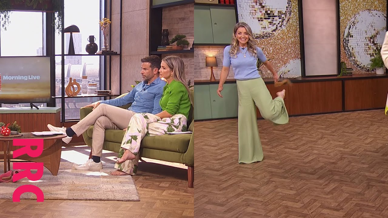 Helen Skelton @shoes off, in trousers