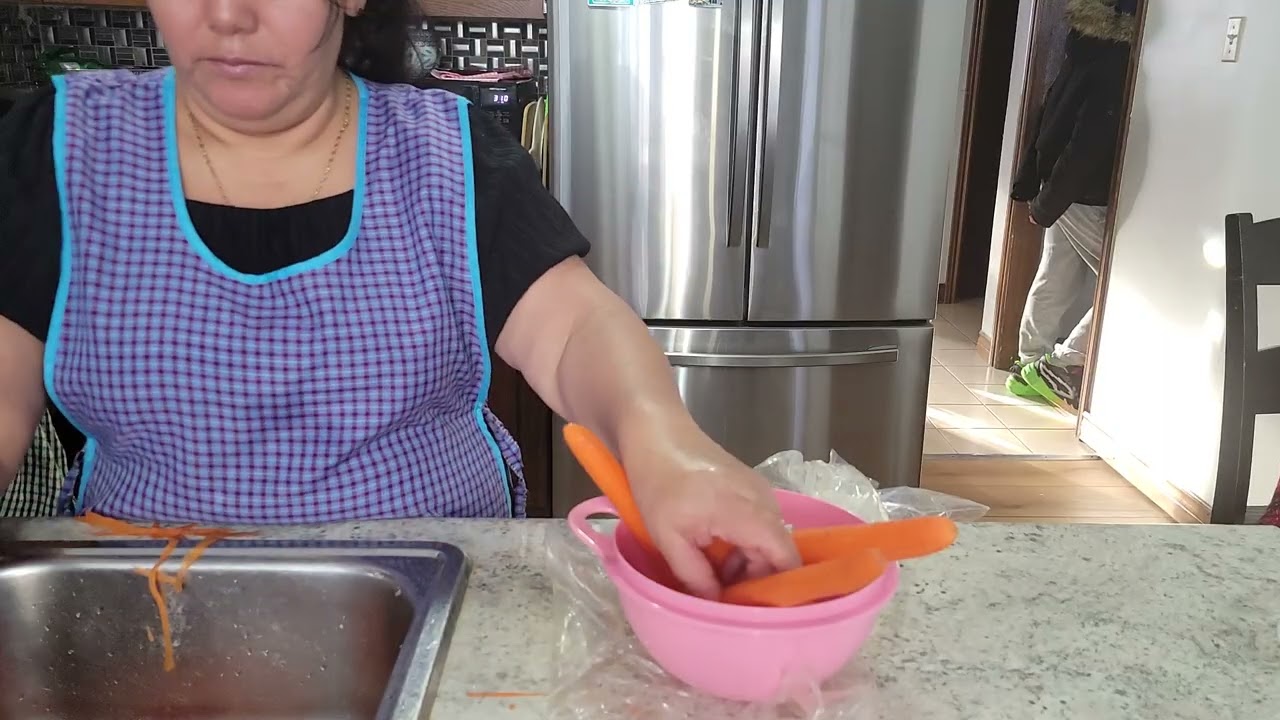 Asi lo condimente  Las costillas de cerdo y luego ponerlas a rostisar.