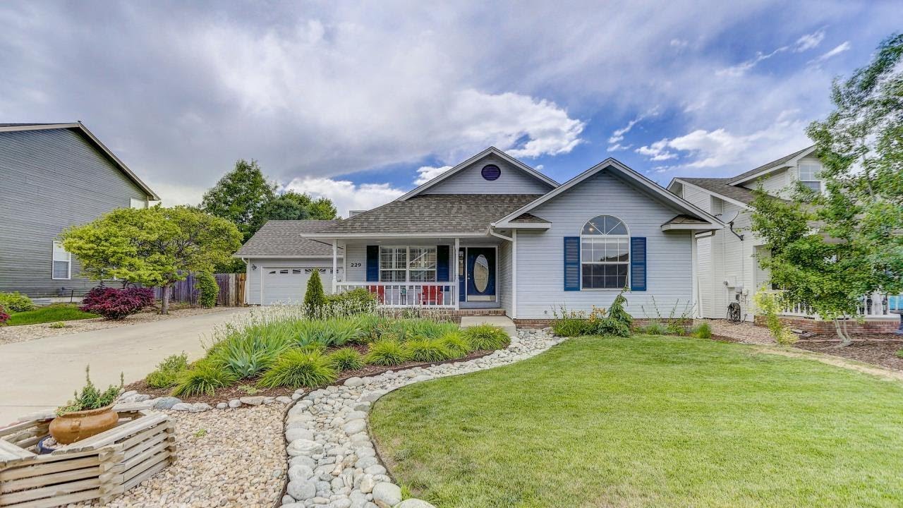 The Woodrum Team presents 229 53rd Ave Greeley, CO | www.ColdwellBankerHomes.com