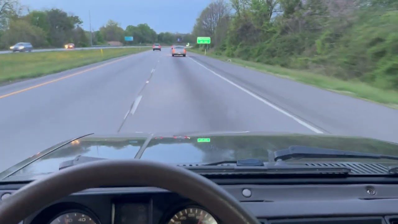 1990 Isuzu Trooper LS - Highway drive