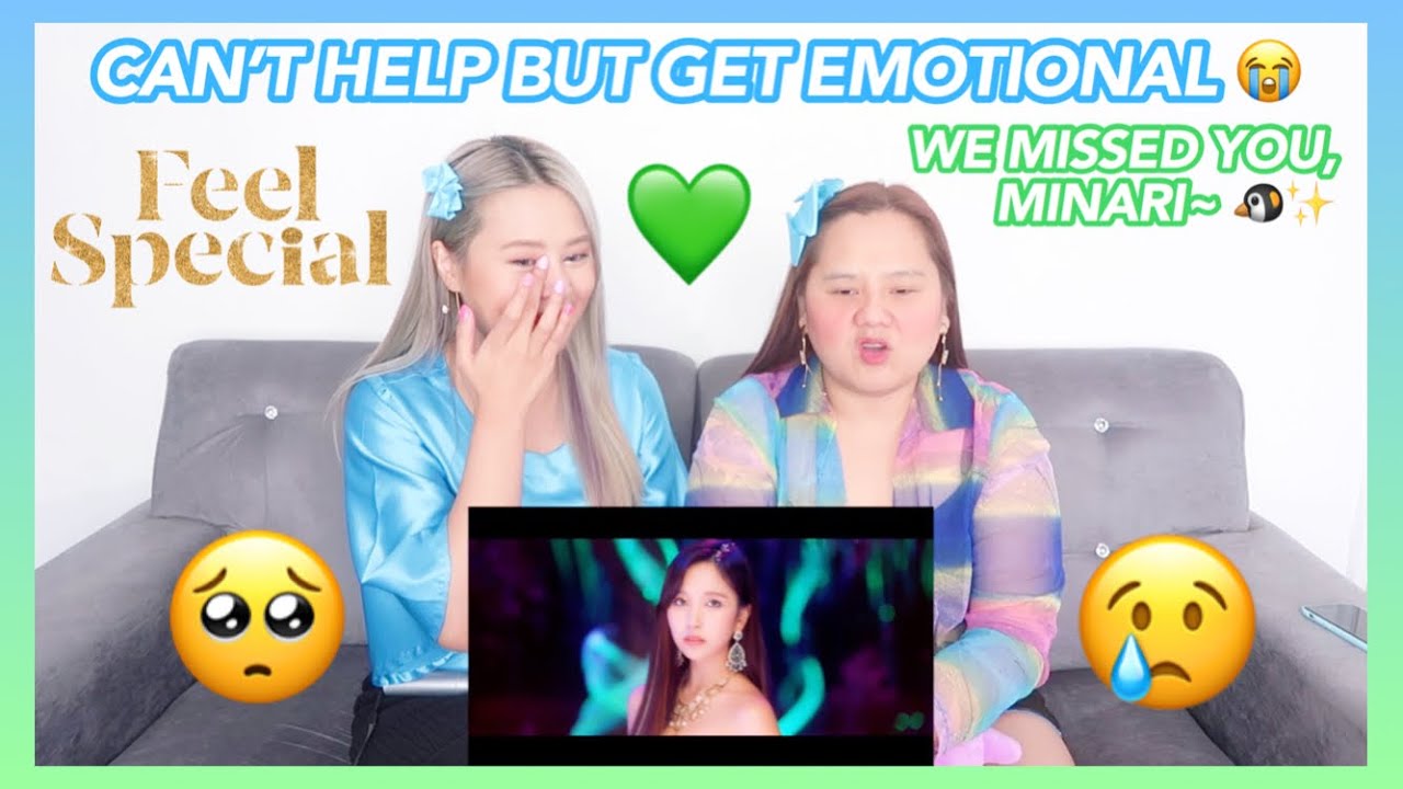 Reacting to TWICE (트와이스)'s 