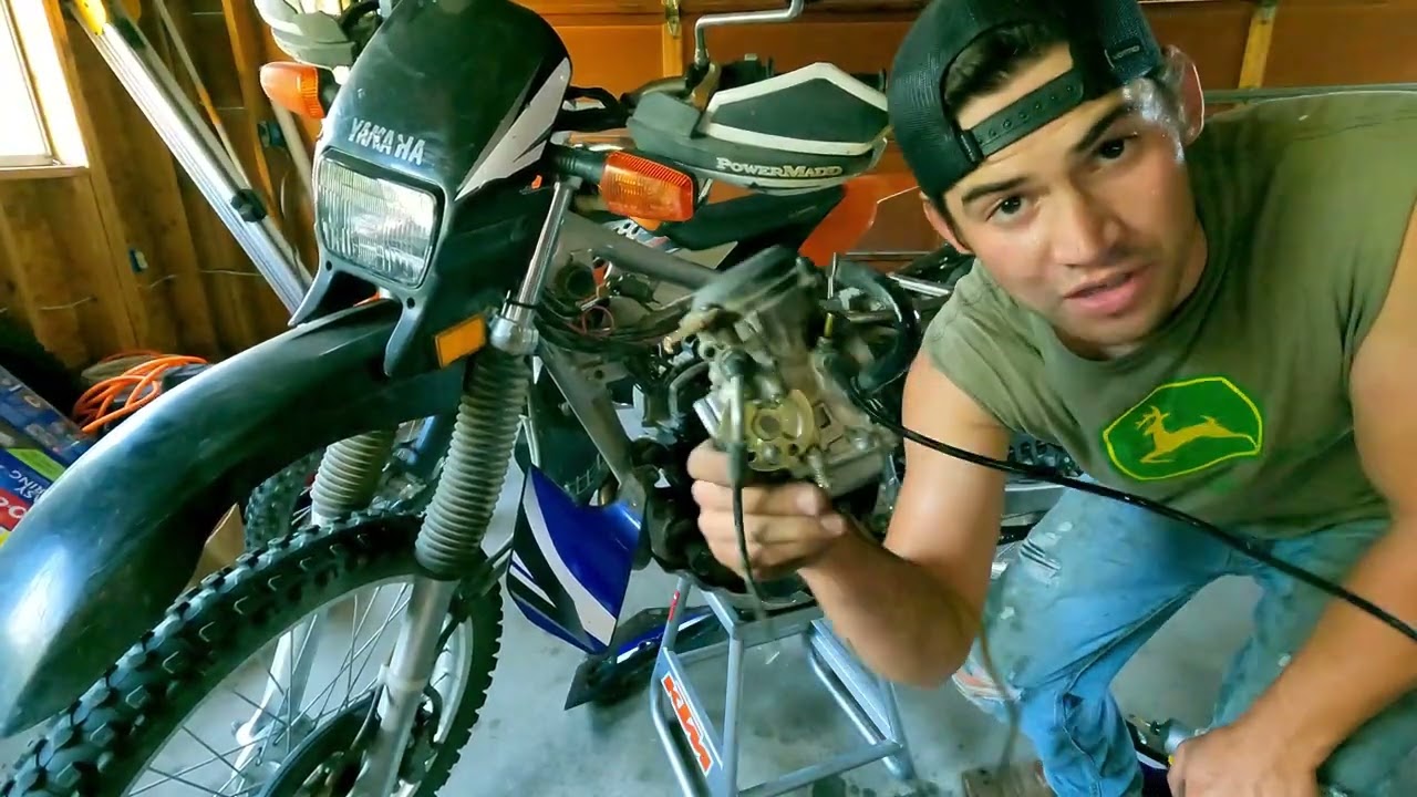 How To Clean the Carb on a Yamaha 225xt!! #dirtbike #carborator #clean #motorcycle #yamaha #trail