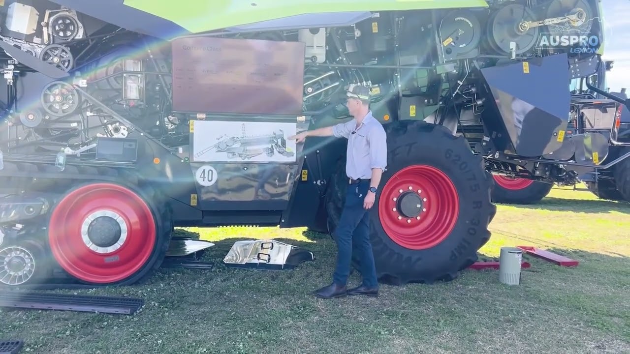 Harvestfest CLAAS LEXION Walk Around