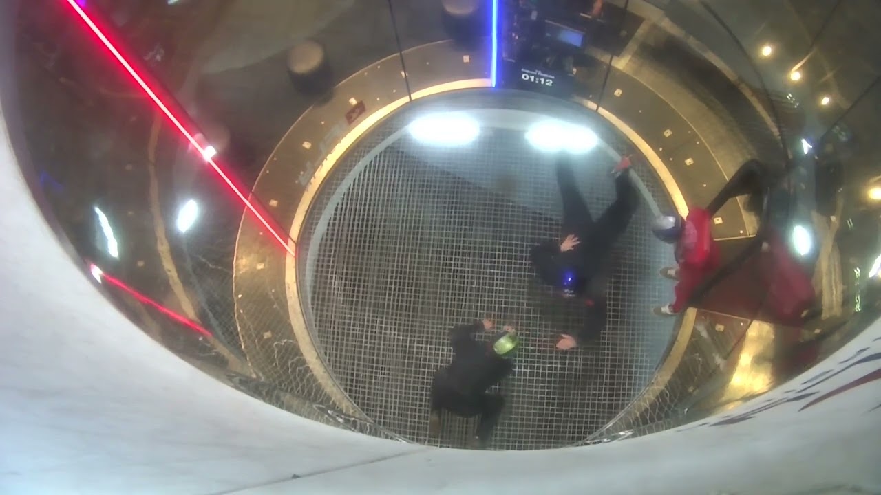 Ifly Brasília - terceiro voo - Visão superior - preparação AFF #paraquedismo #windtunnel #ifly 