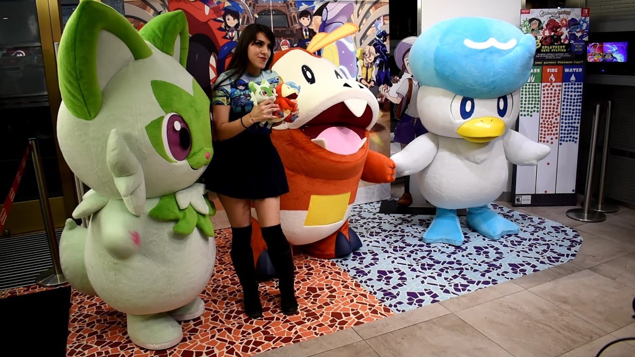Sprigatito, Quaxly, and Fuecoco Visit Nintendo NY [Pokémon Scarlet and Pokémon Violet]