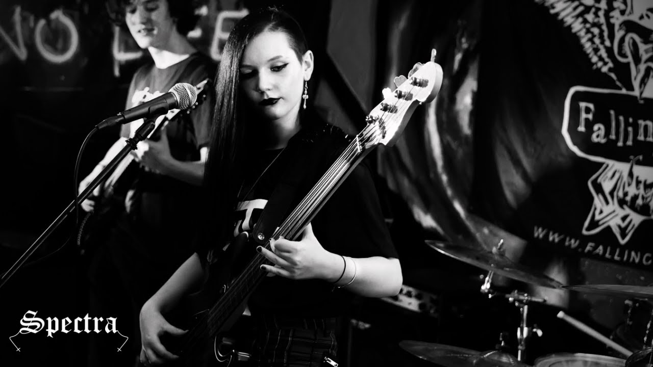 Spectra - Boys Don't Cry (The Cure) - Live @ Snug & Hyde, Ilfracombe - 24/12/23