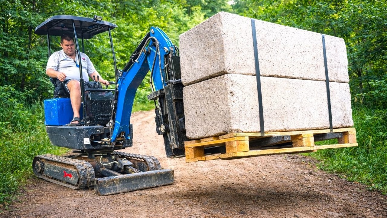 Mini Excavator to a Forklift - Rippa R10